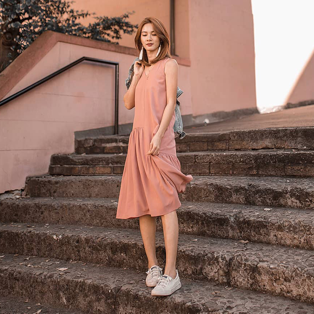 As seen on @jamiepang - Middleton Midi Dress in Pink