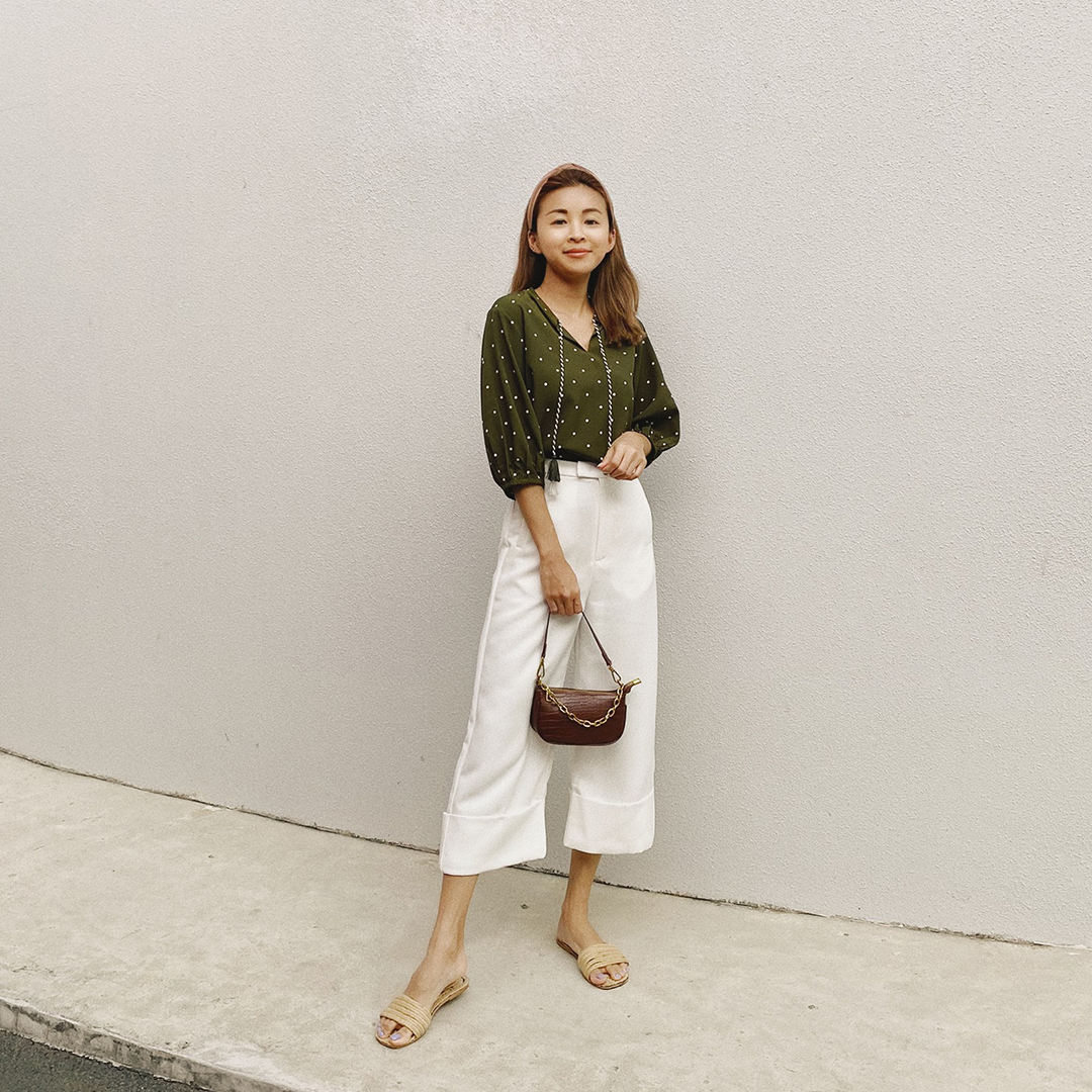 AS SEEN ON @BRIANNAWONGGG - GONDALE TASSEL TOP IN OLIVE