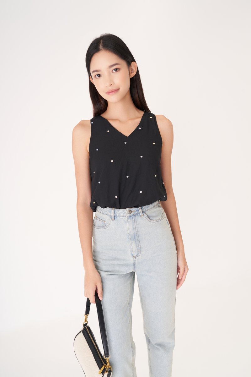 *Restock* Caily Embroidery Hearts Two Way Top