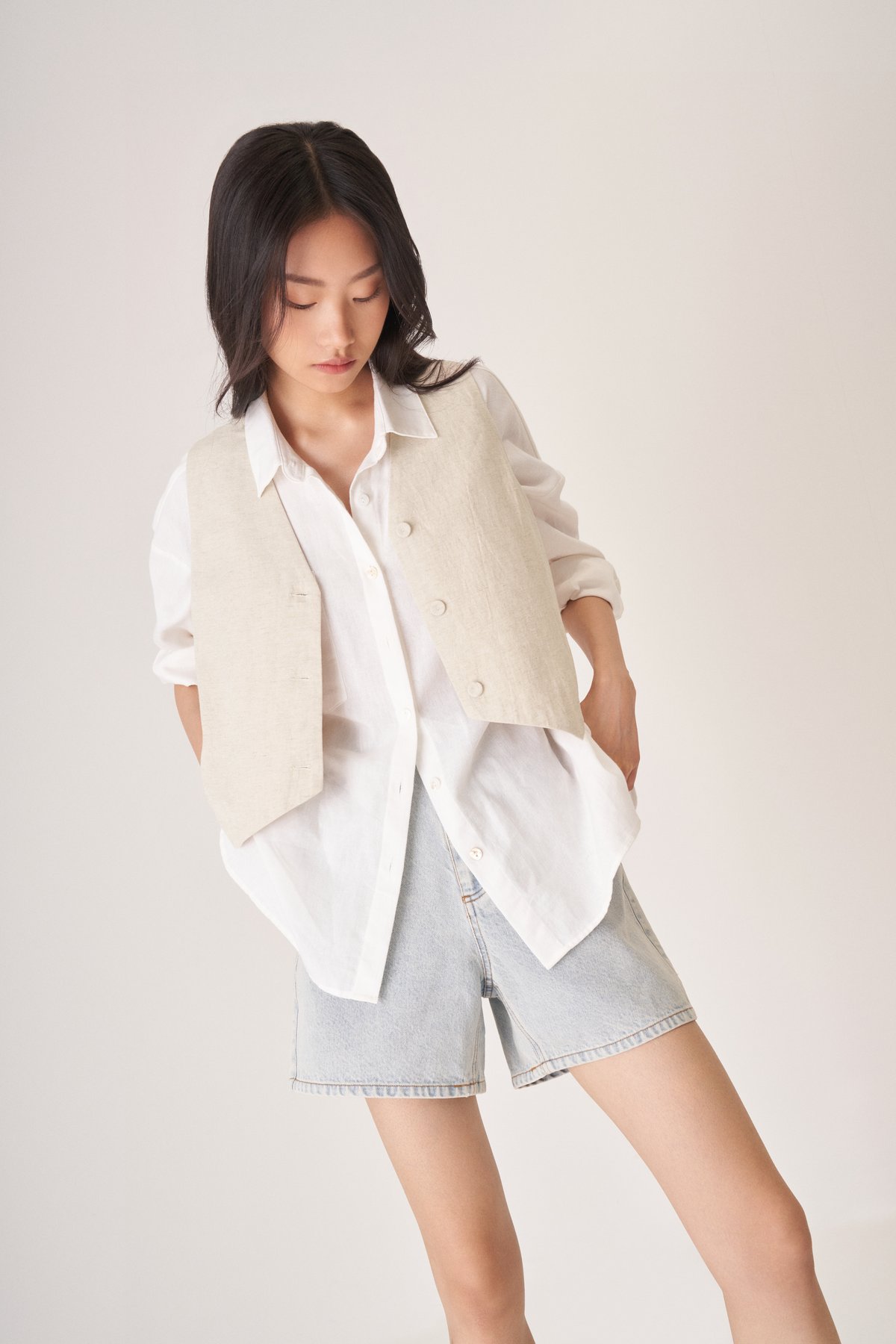 Clifford Linen Vest in Oatmeal