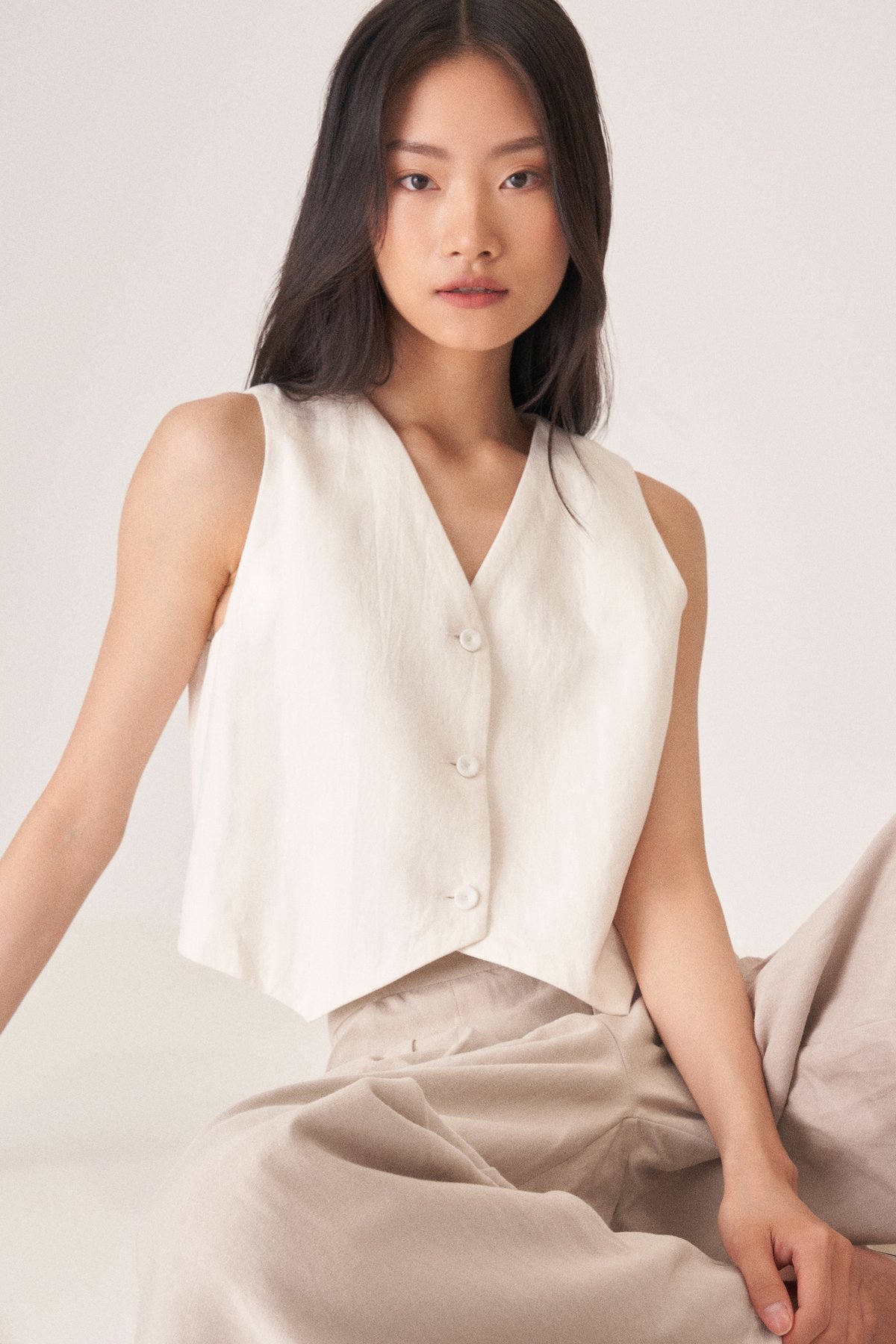 Clifford Linen Vest in White