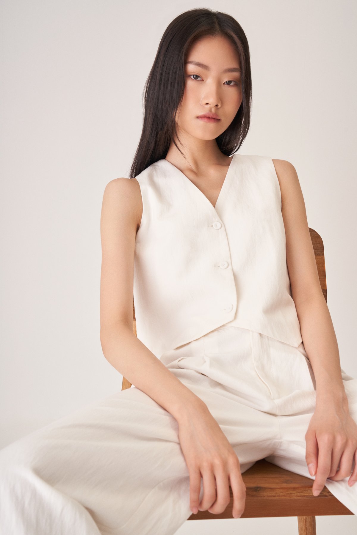 Clifford Linen Vest in White