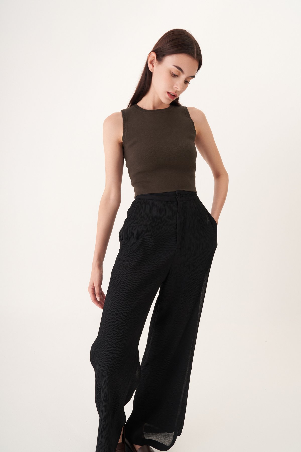 Reverie Textured Pants | The Closet Lover