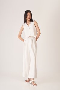 Clifford Linen Vest in White
