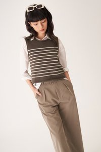 Baron Sleeveless Knit Top in Charcoal
