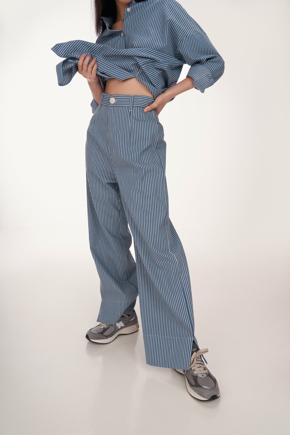 White blue striped pants hotsell