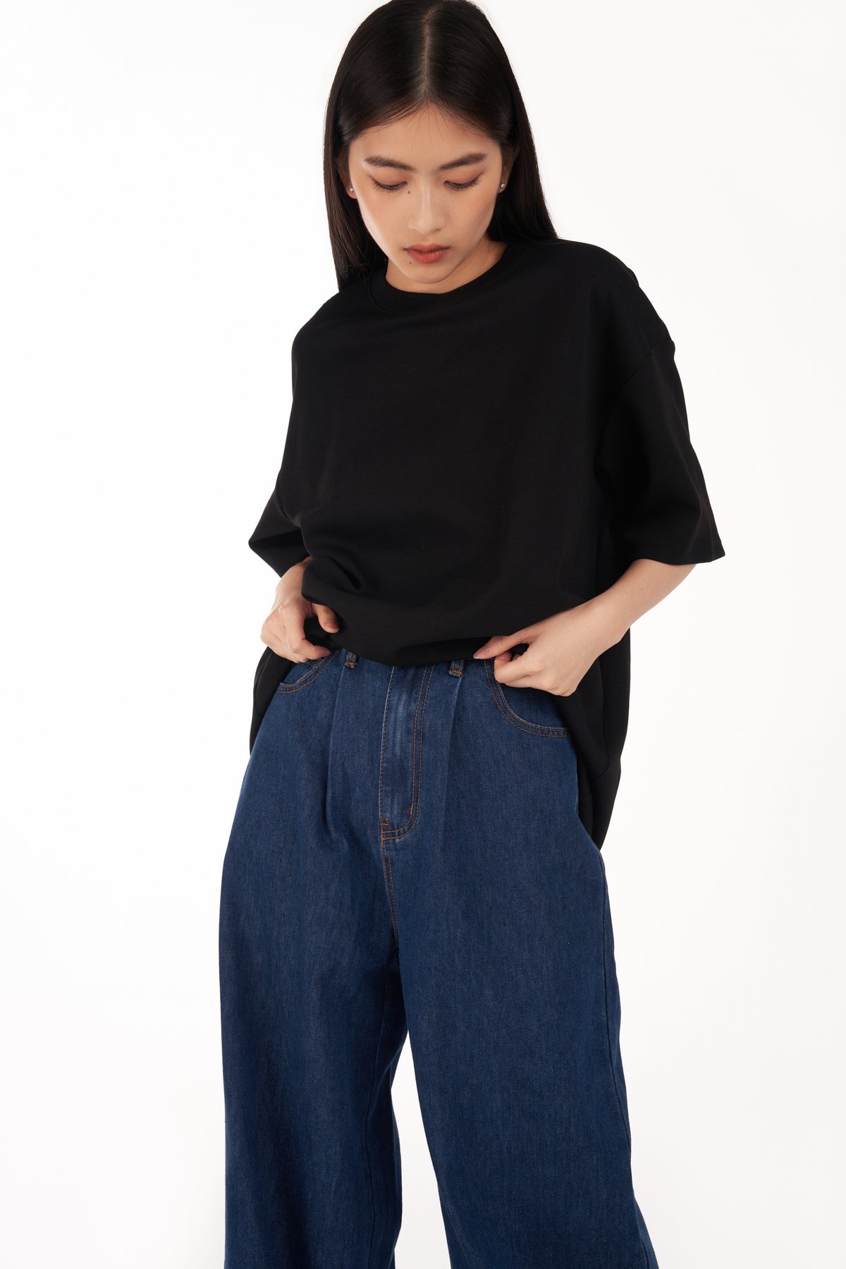 Ren Oversized Tee in Black