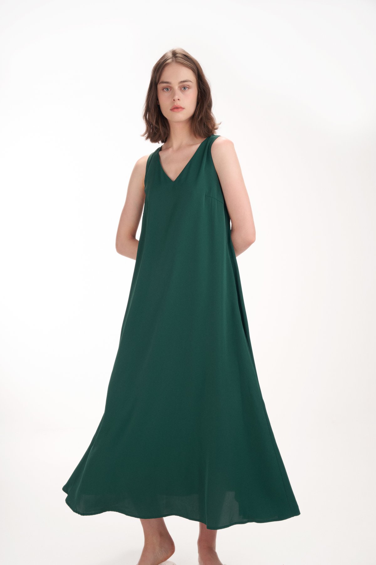 Estella V-Neck Maxi Dress in Forest