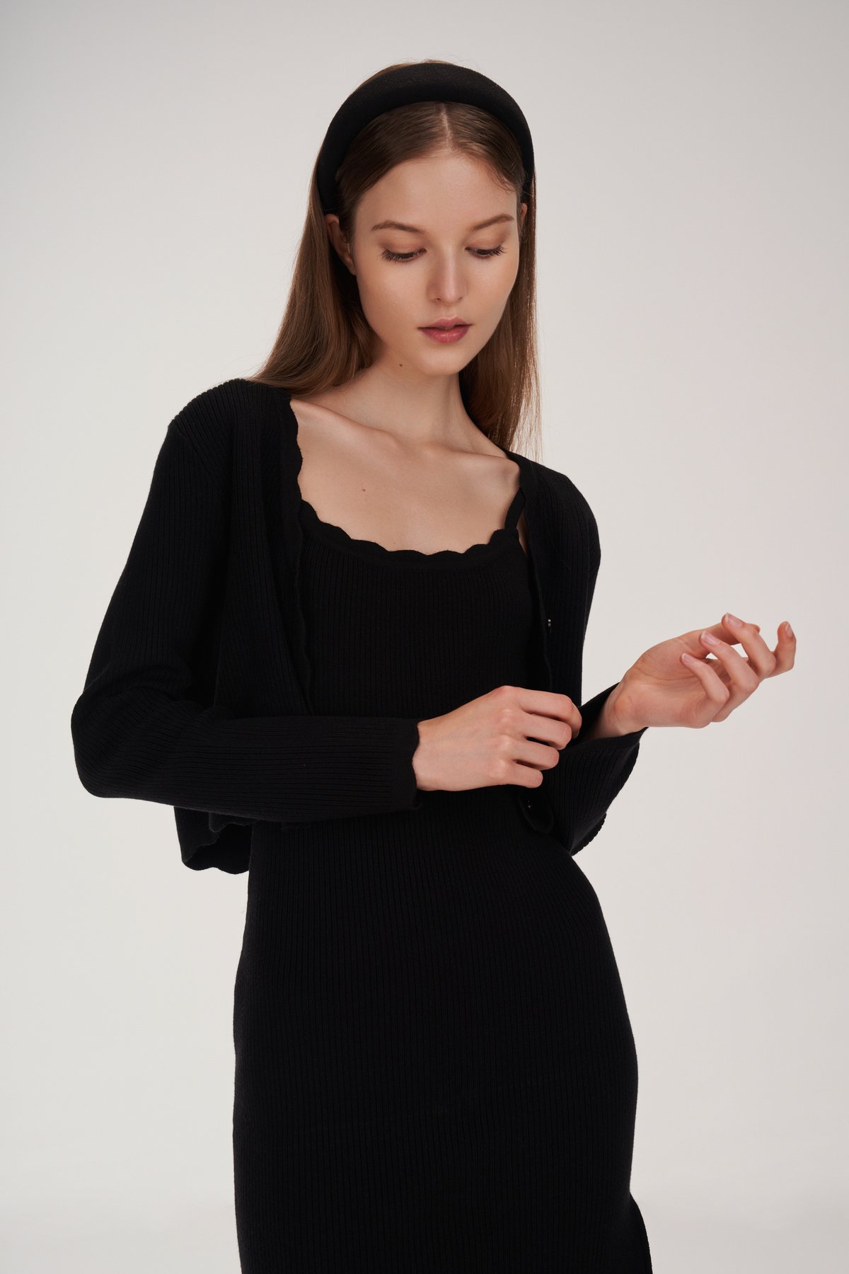 Rae Scallop Trim Knit Cardigan