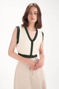 Claudie Contrast Knit Vest in Forest