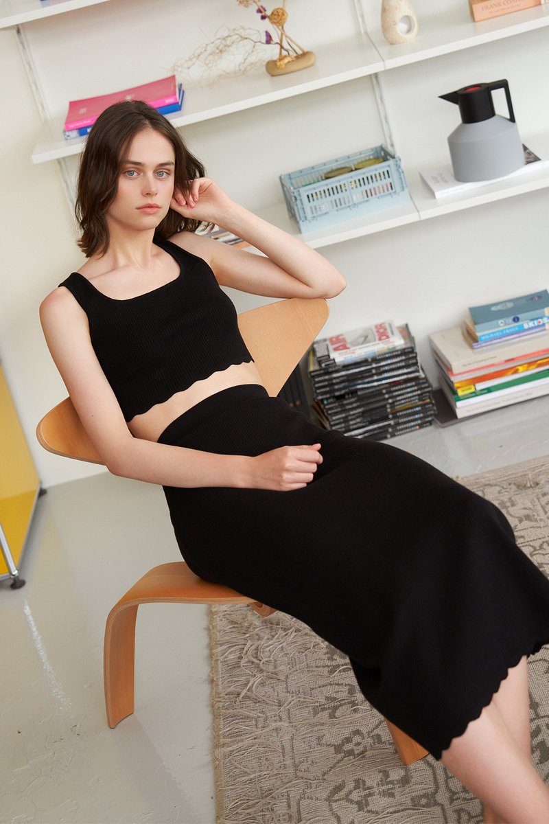 Thalia Scallop Trim Knit Skirt