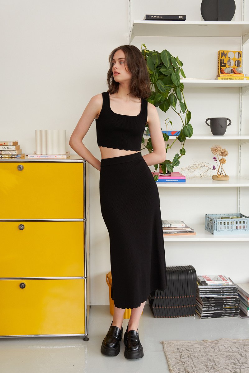 Thalia Scallop Trim Knit Skirt