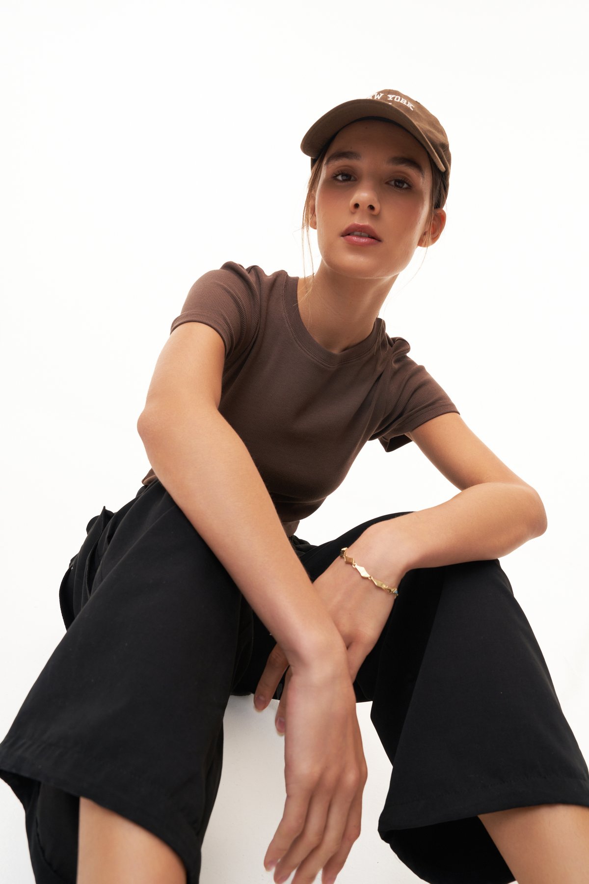 Leon Tee in Truffle