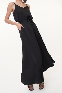 Lenne Satin Skirt in Black