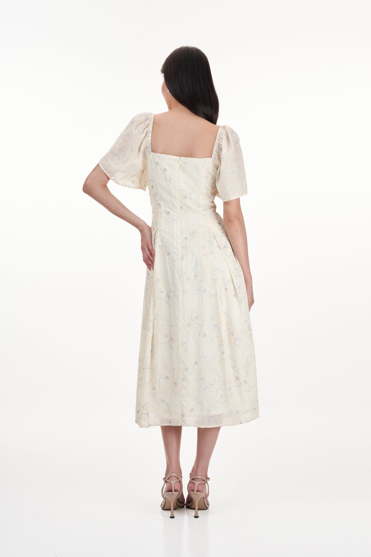Linn Embroidered Sleeve Dress in Pastel