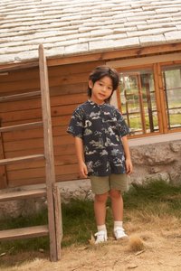 Kids' Eric Shirt in Paradise Dreams in Navy