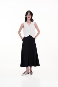 Zena Skirt in Black