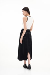 Zanis Contrast Stitch Skirt in Black
