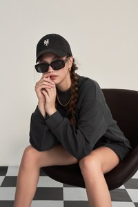 Jackie Contrast Textured Pullover in Charcoal