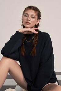 Jackie Contrast Textured Pullover in Navy