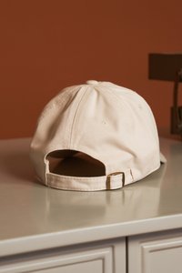 The Lovers Club Cap in Cream