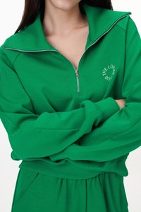 The Lovers Club Sweatshirt in Kelly Green