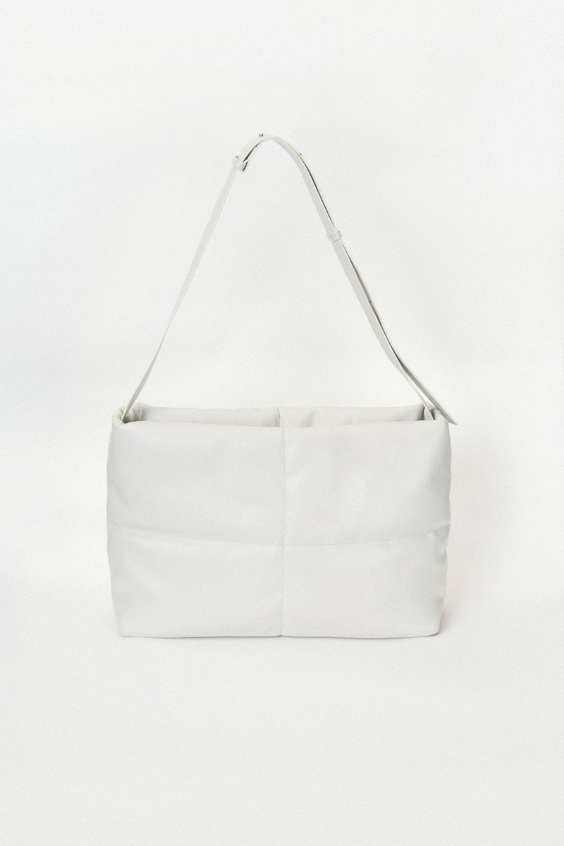 *As-is* Cloud Vegan Leather Messenger Bag (No Scent Tag)