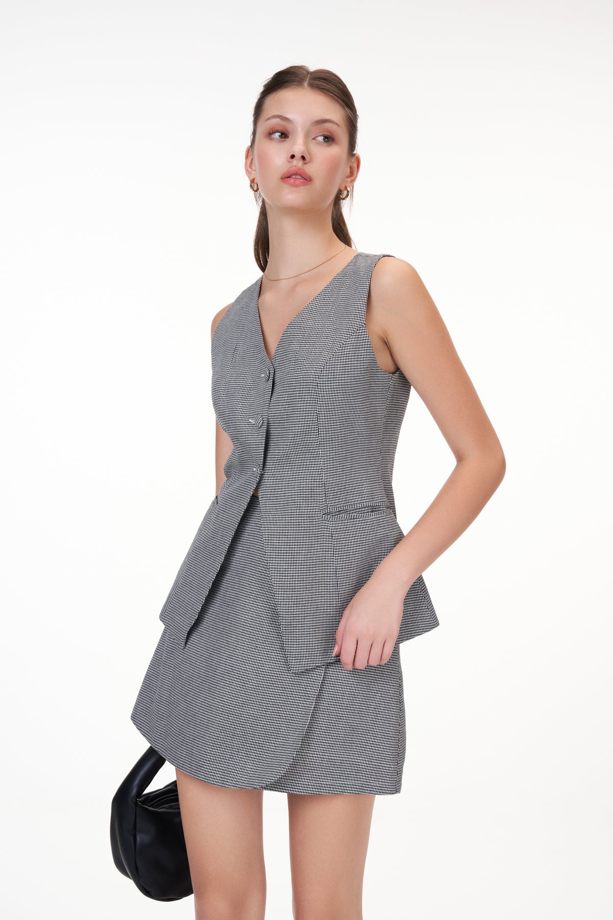 Polly Houndstooth Vest in Black