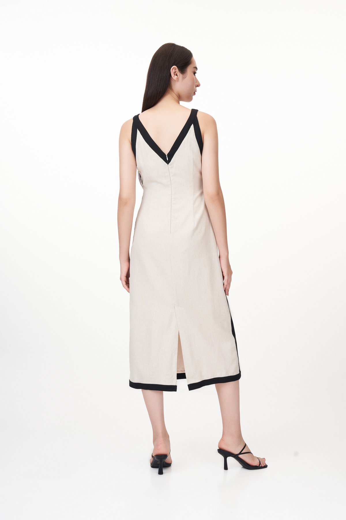 Kanda Contrast Trim Midi Dress in Oat