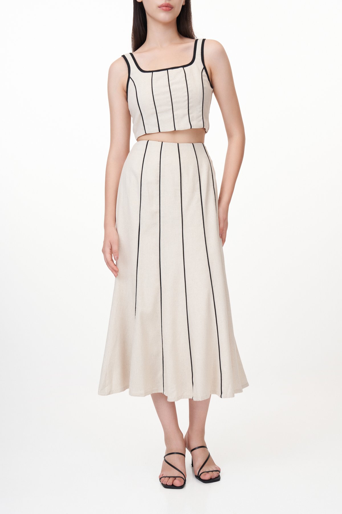 Khlole Contrast Trim Top in Oat 