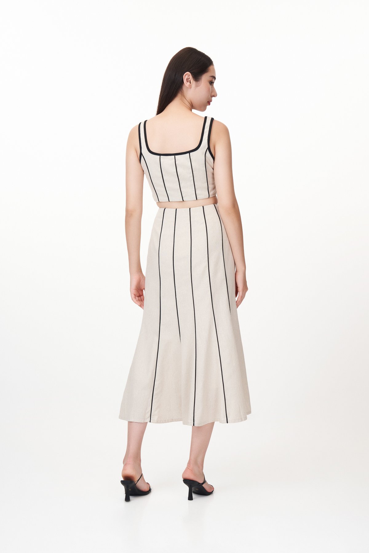 Khlole Contrast Trim Top in Oat 