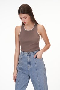 Adley Contrast Knit Top in Brown and Cream