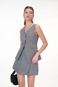 Polly Houndstooth Skorts in Black