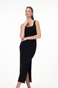 Jaylee Padded Knot Dress in Black