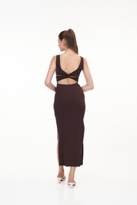 Jaylee Padded Knot Dress in Chocolate