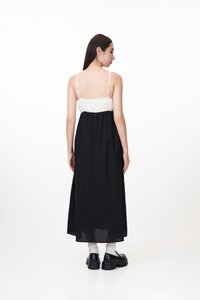 Lendi Colourblock Maxi Dress in Black