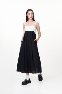 Lendi Colourblock Maxi Dress in Black