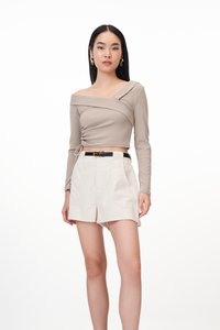 Mika Linen Belted Shorts in Oat