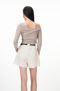 Mika Linen Belted Shorts in Oat