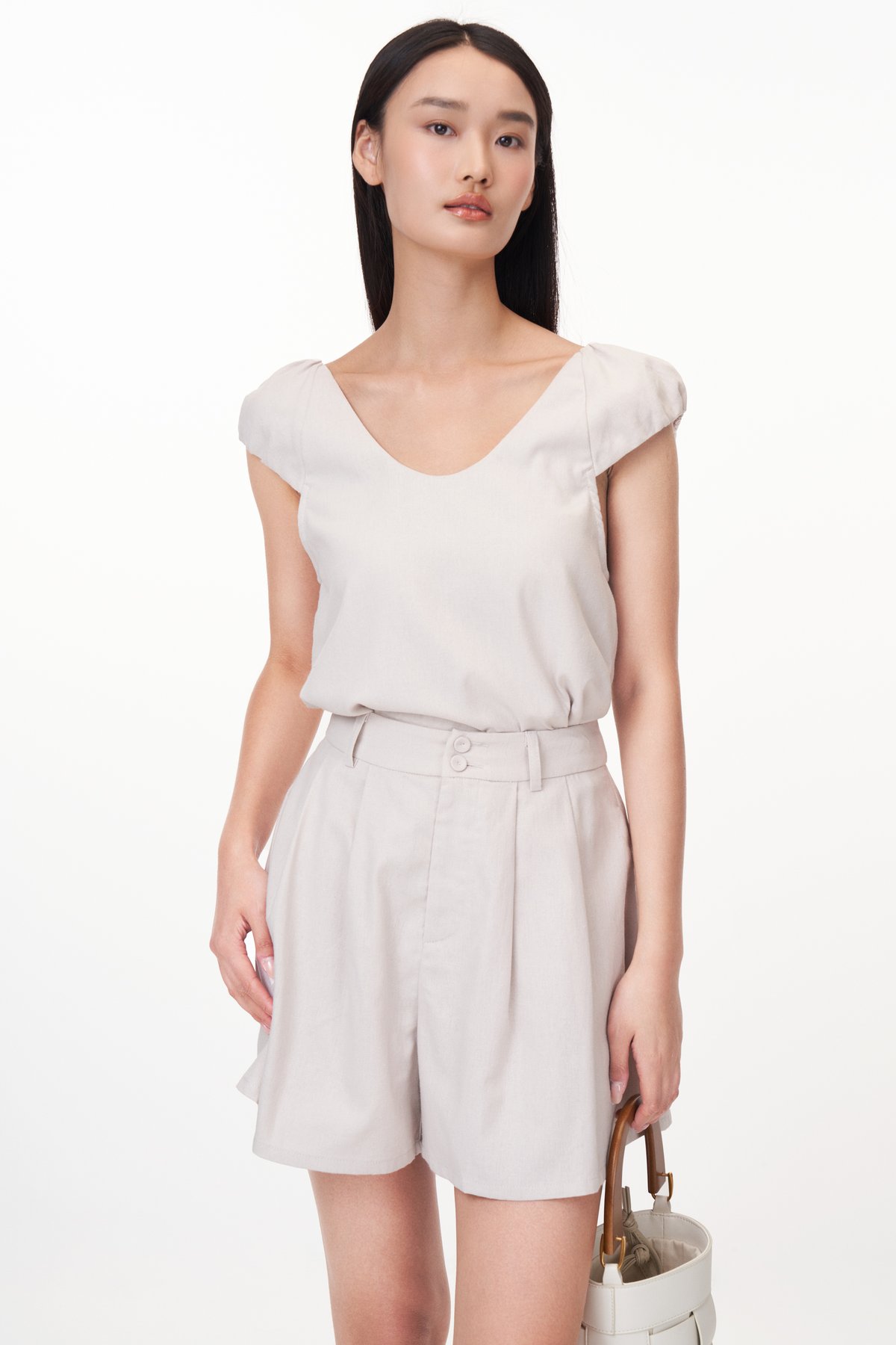 Raye Linen Shorts in Stone