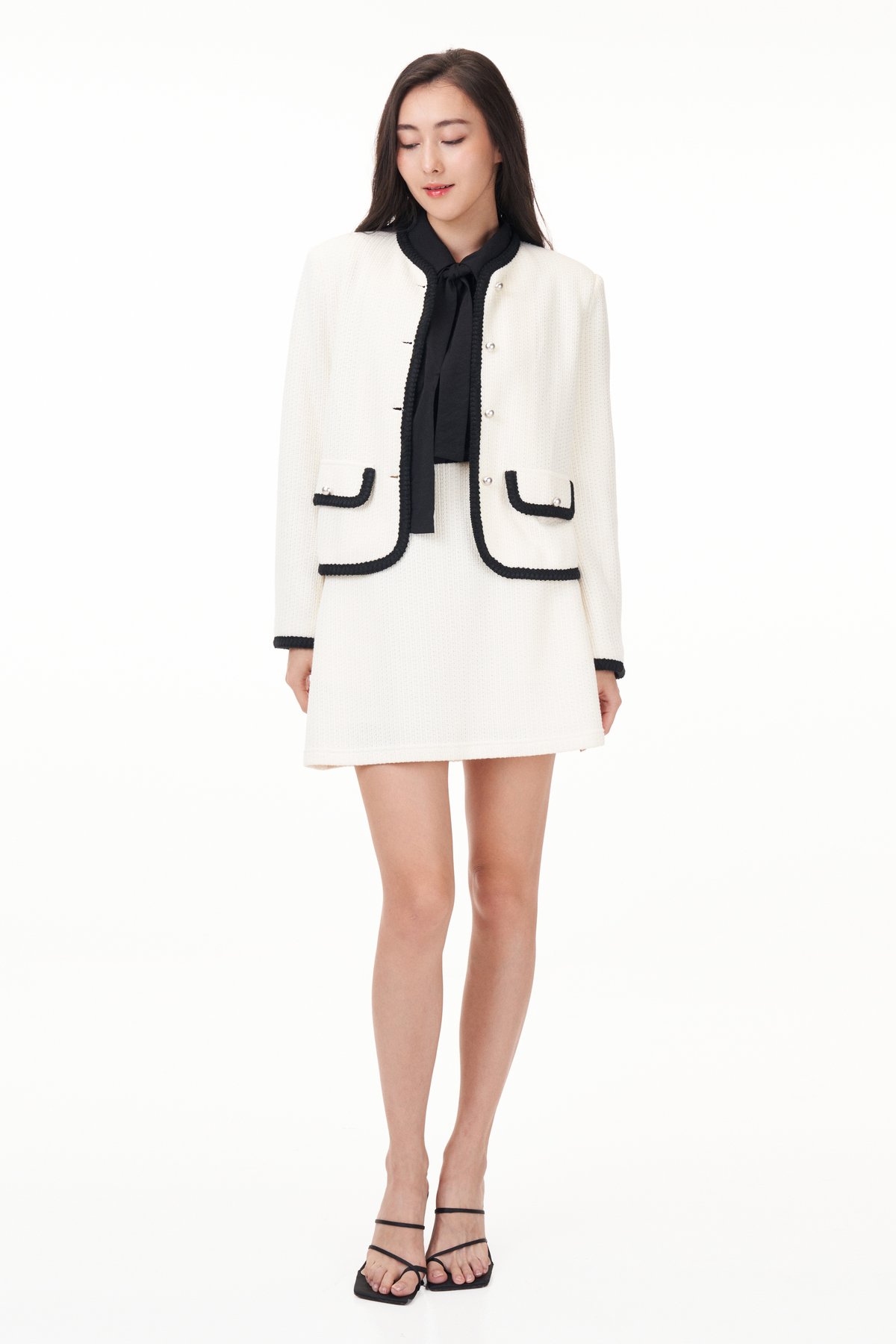 Gabrielle Contrast Blazer in Cream