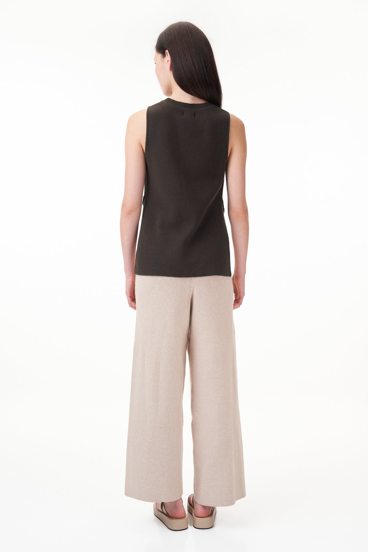 Niko Knitted Sleeveless Top in Truffle