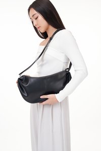 MOON BAG
