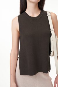 Niko Knitted Sleeveless Top in Truffle