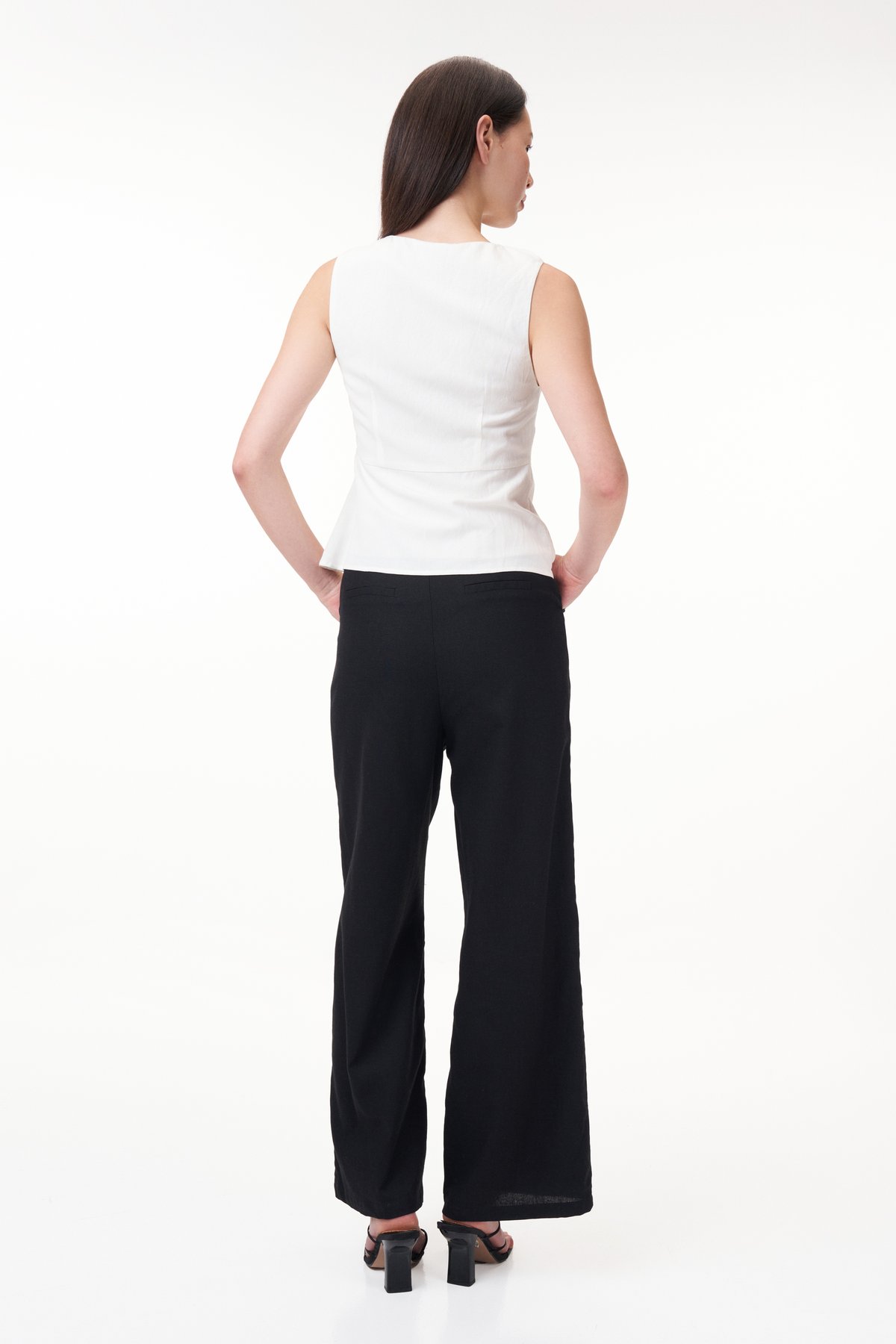 Adena Contrast Ribbon Top in White