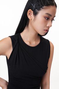 Gwen Twist Knot Top