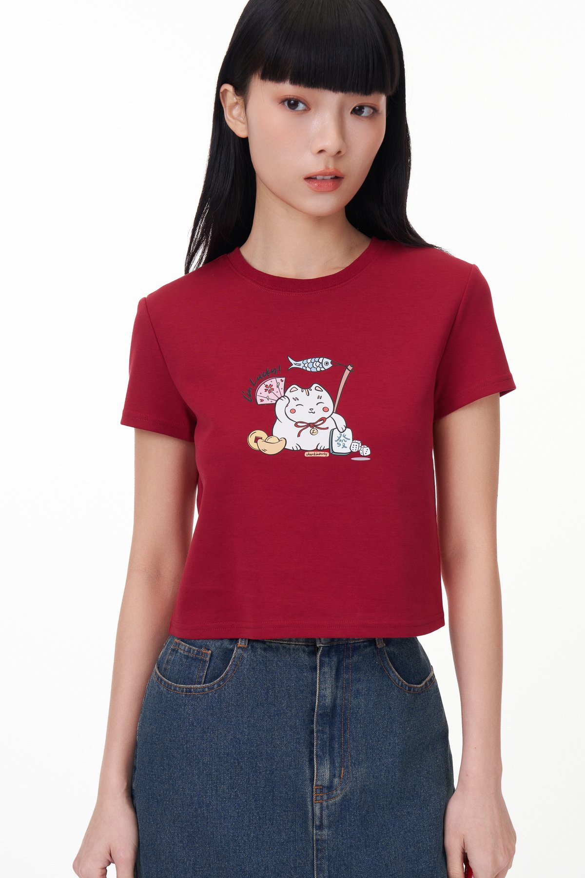 TCL X Kimberly Chan I'm Lucky Fortune Cat Tee (Crop) in Red