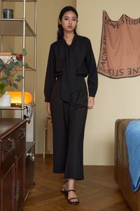 Zenda Pants in Black