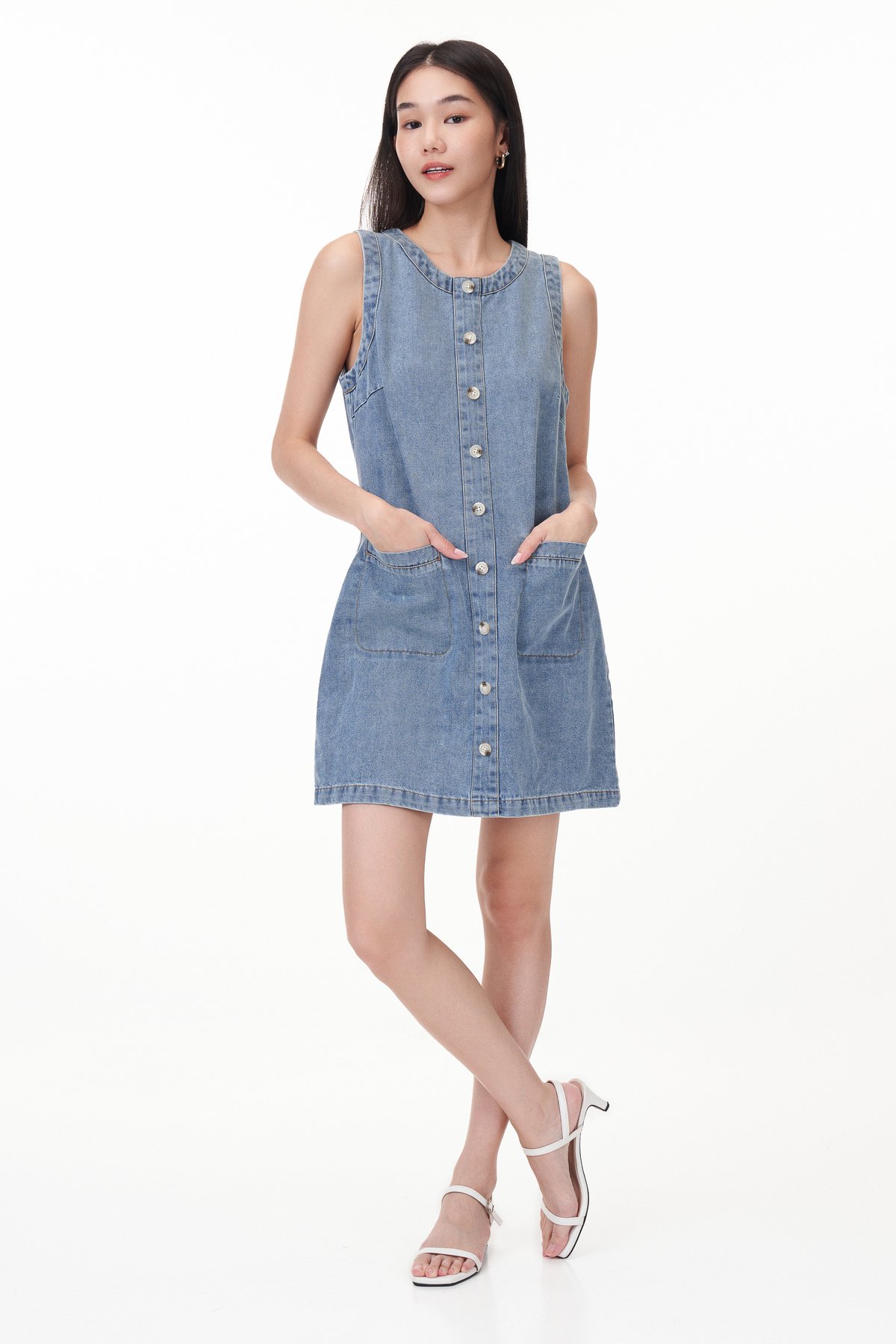 Carline Denim Pocket Dress in Light Wash