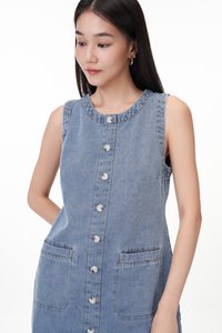 Carline Denim Pocket Dress in Light Wash